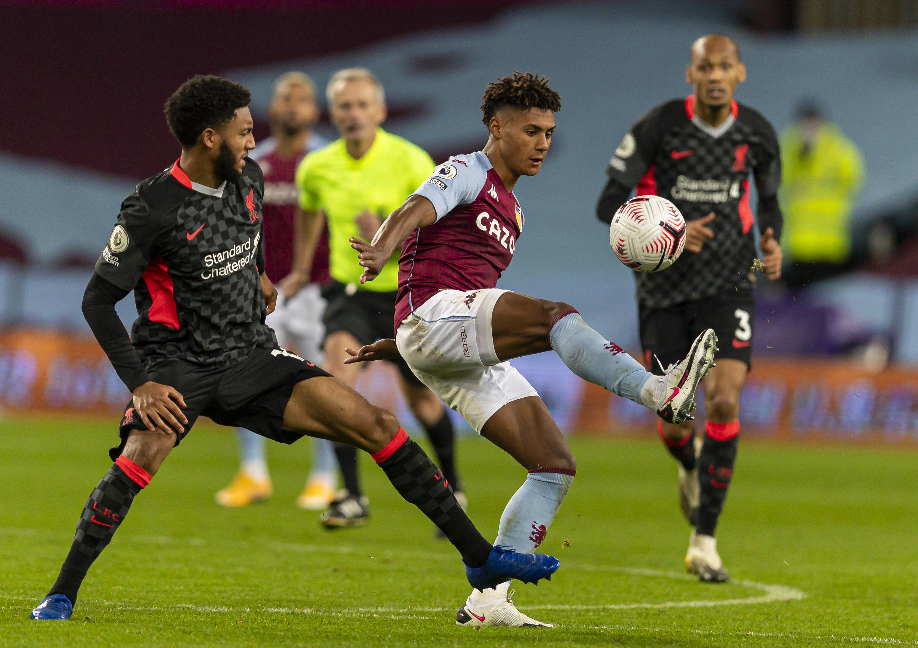 在篮球赛场 在篮球赛场